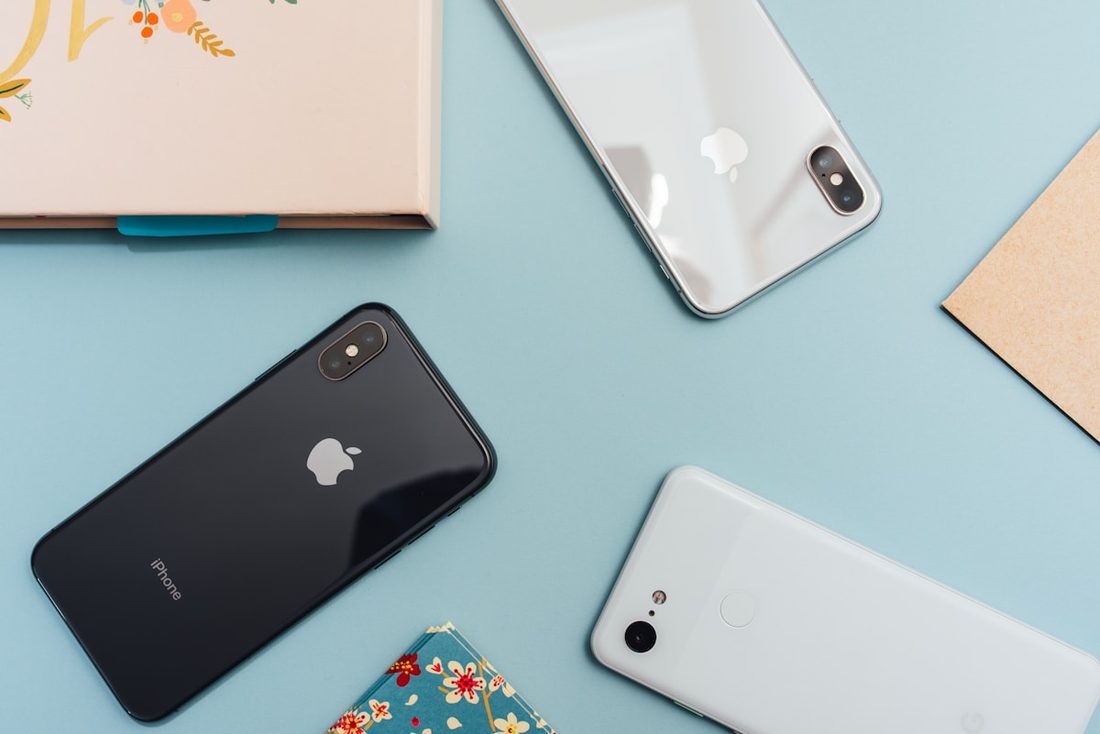 必威足球 APP 赛程与阵容界面示意